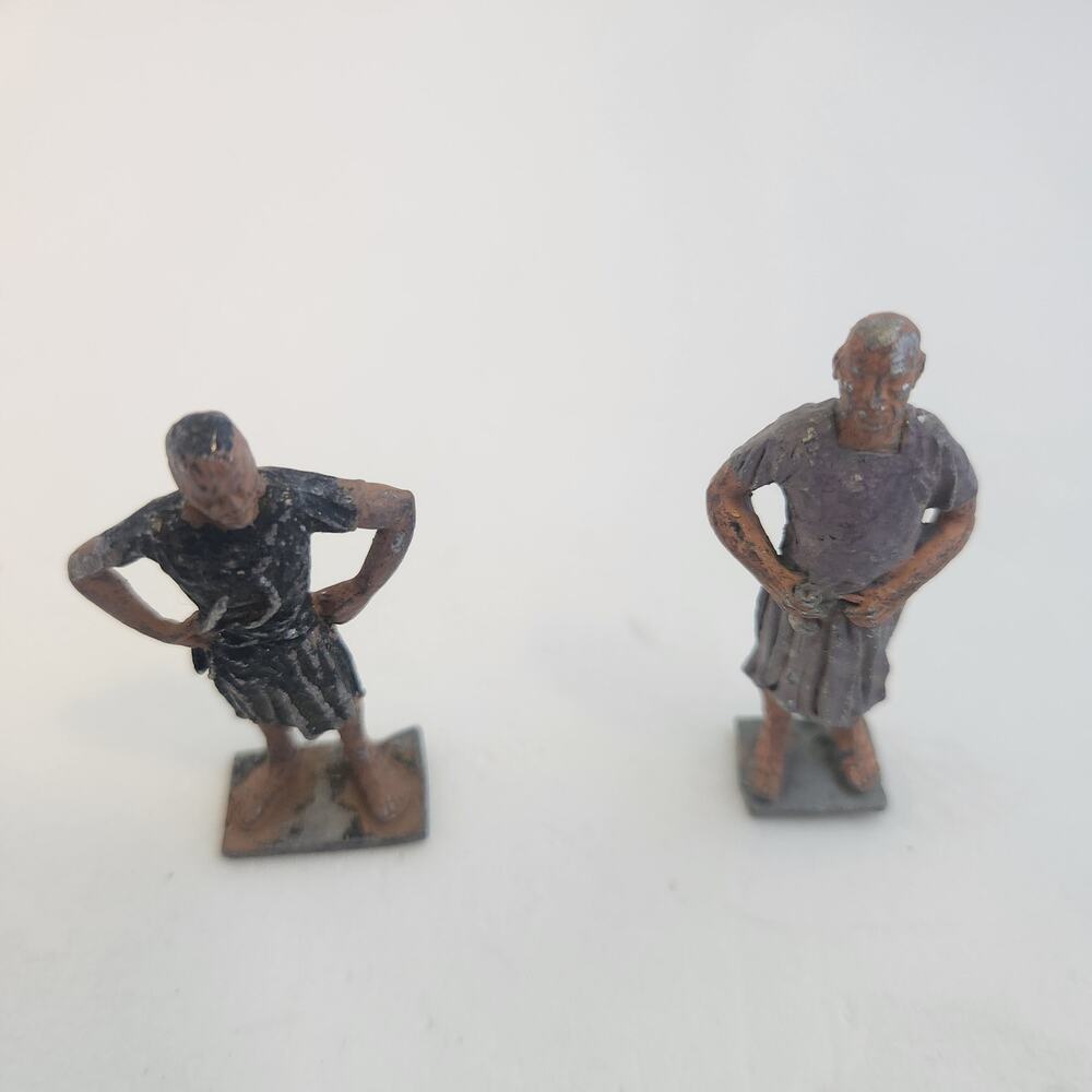 Lot of 2 Sanderson Metal Figurines Miniatures